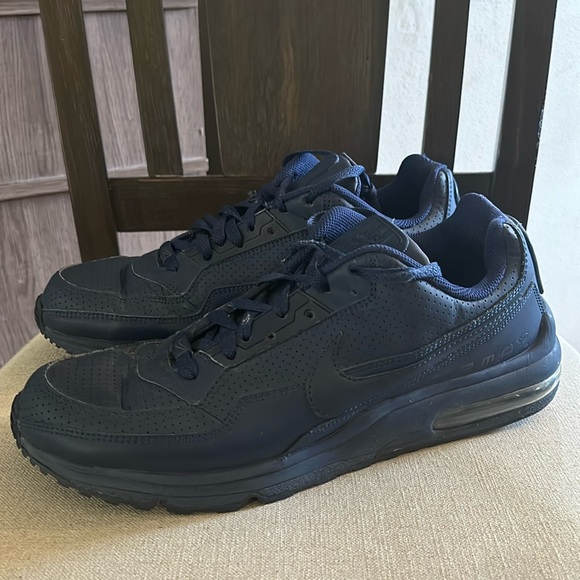air max ltd navy blue